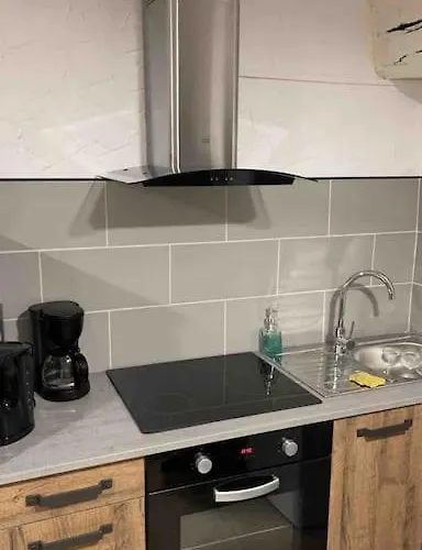 Hyper Centre アパート